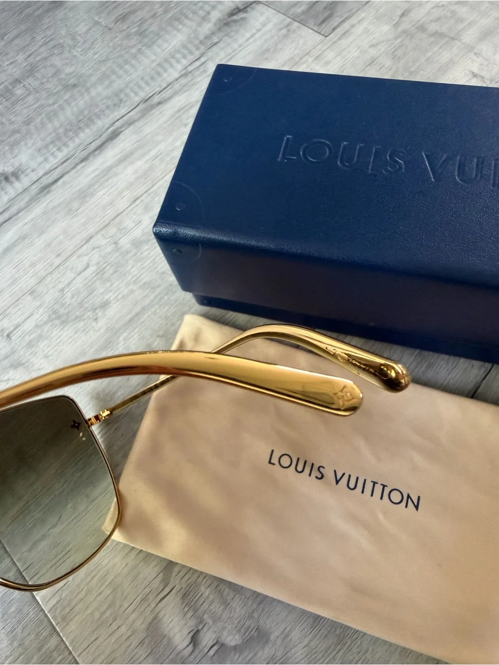 Louis Vuitton Gold Frame Brown Gradient Women's Sunglasses
